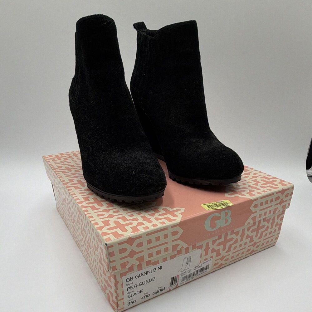Gianni Bini Per-Suede Black Suede Ankle Booties Block Heel Shoes NIB